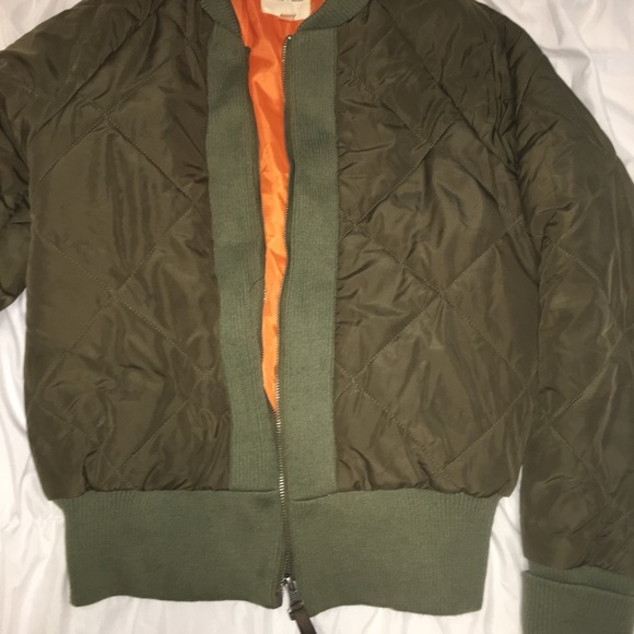 Urban Outfitters army green bomber - Picture 5 of 8